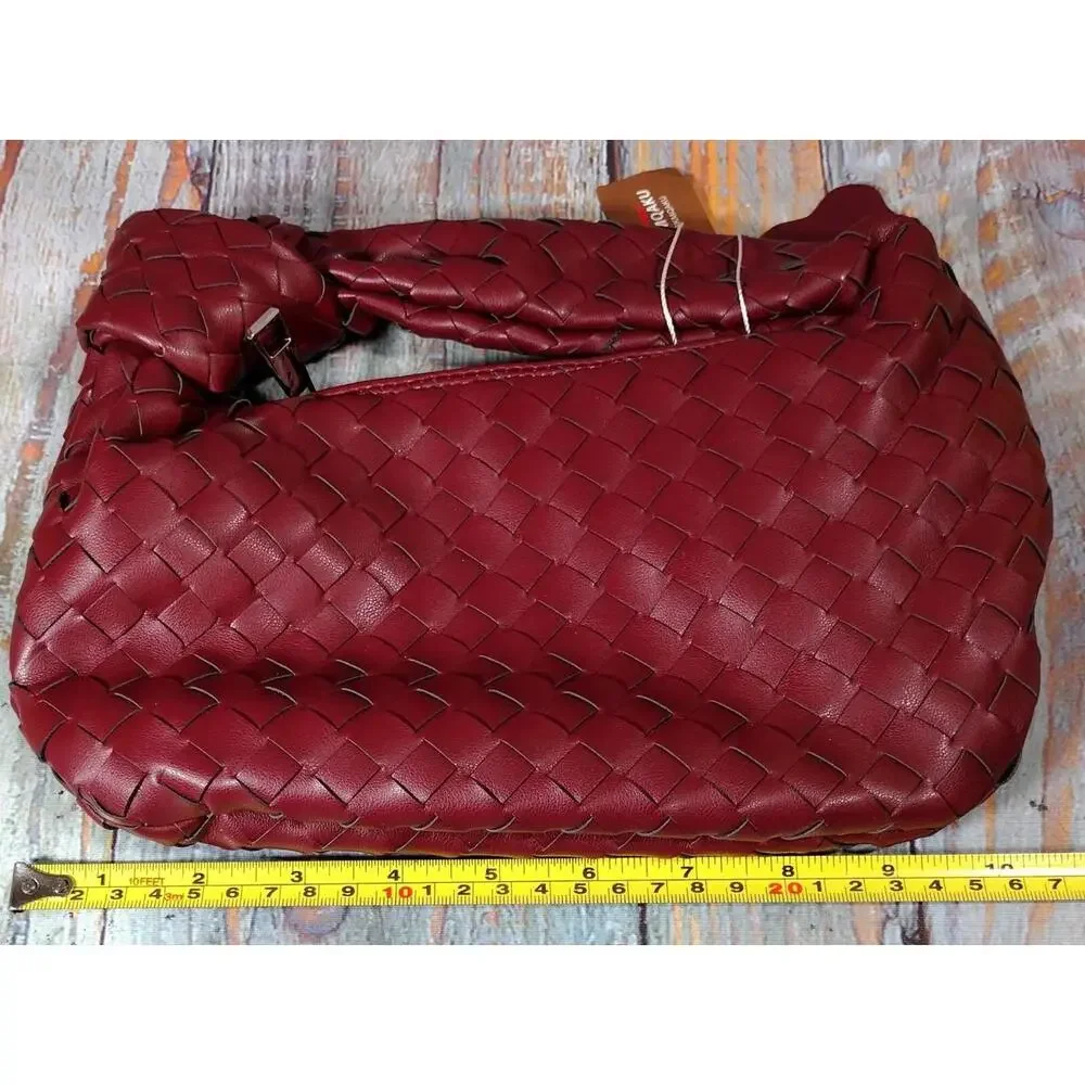 SKMQAKU - Knoted Woven Handbag Pull Zipper Closure - Claret - NEW in Box‎
